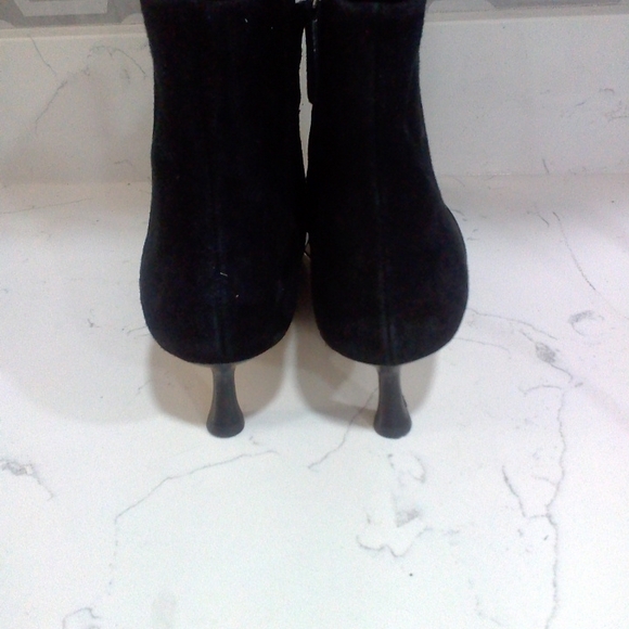 Tory Burch Esme Suede Crystal Embellished Bow Booties Size 5.5M - Picture 6 of 7